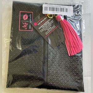 Makeup Junkie Bag NWT, Black Cobra with Pink Tassel, Size Small